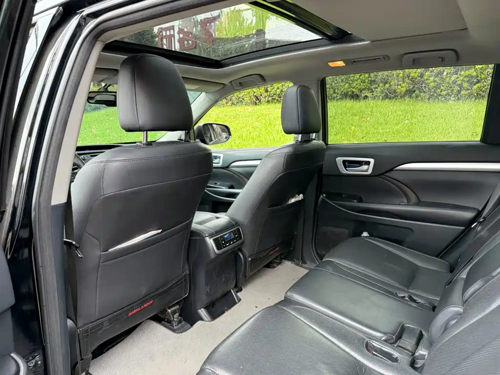 Toyota Highlander — миниатюра 11