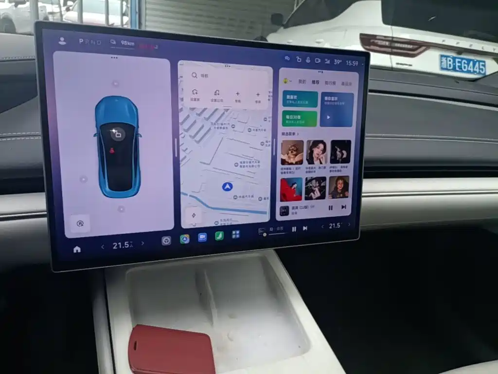 Xiaomi SU7 — миниатюра 13