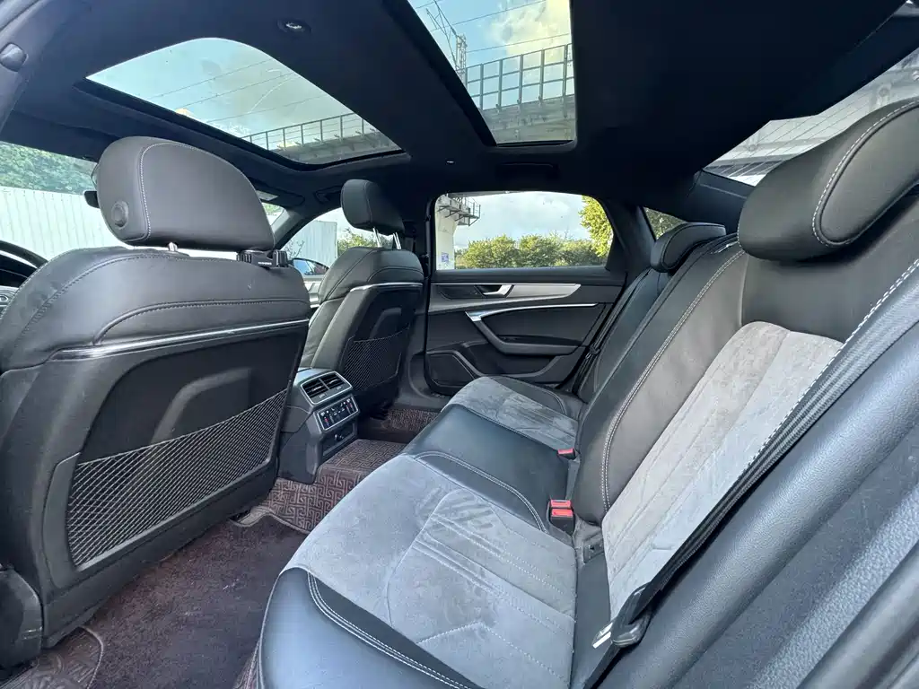 Audi A6L — миниатюра 6