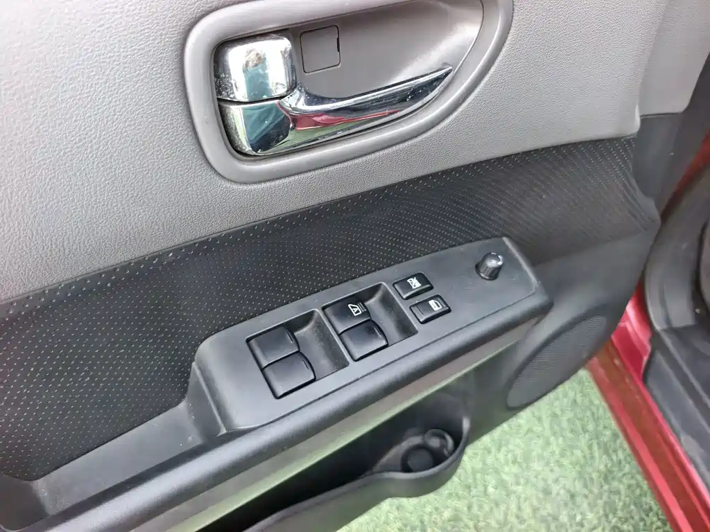 Nissan X-Trail — миниатюра 8