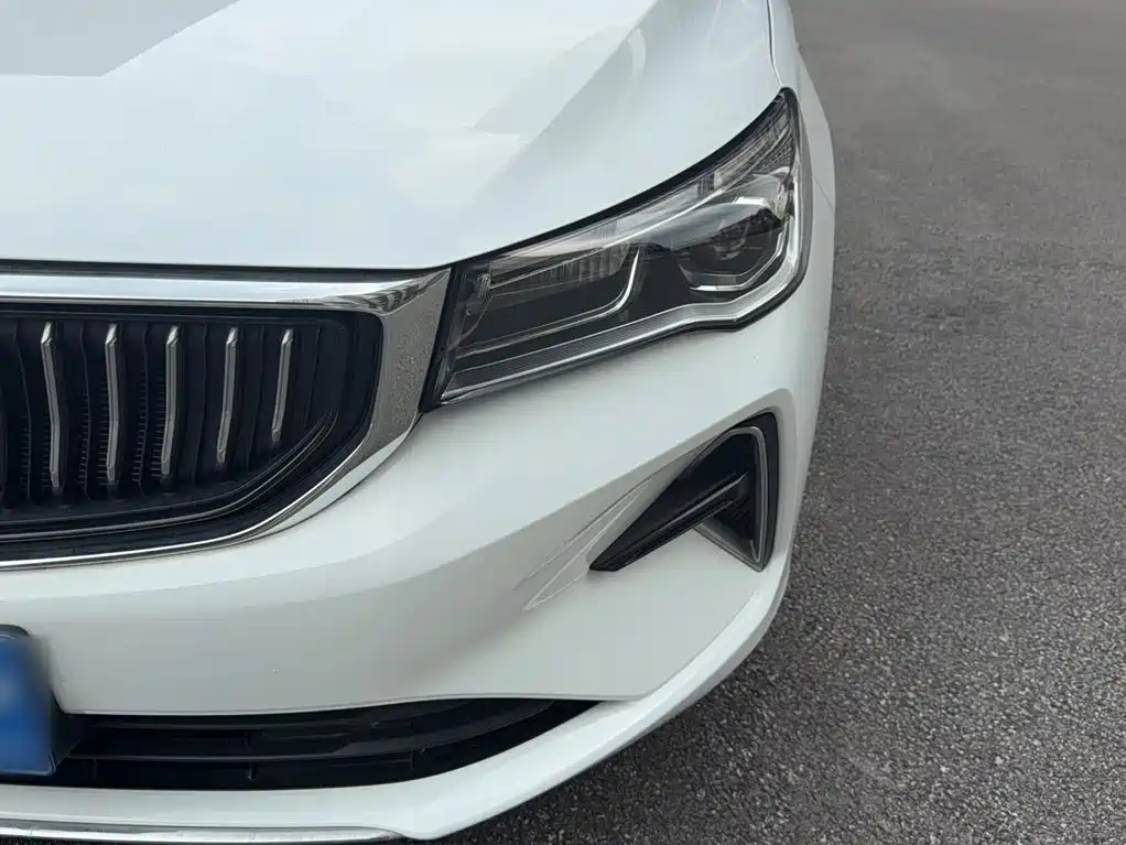 Geely Emgrand — миниатюра 3