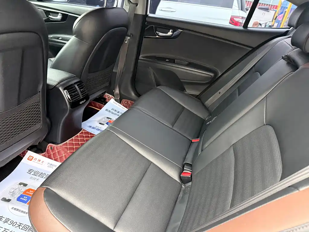 Kia K4 — миниатюра 10