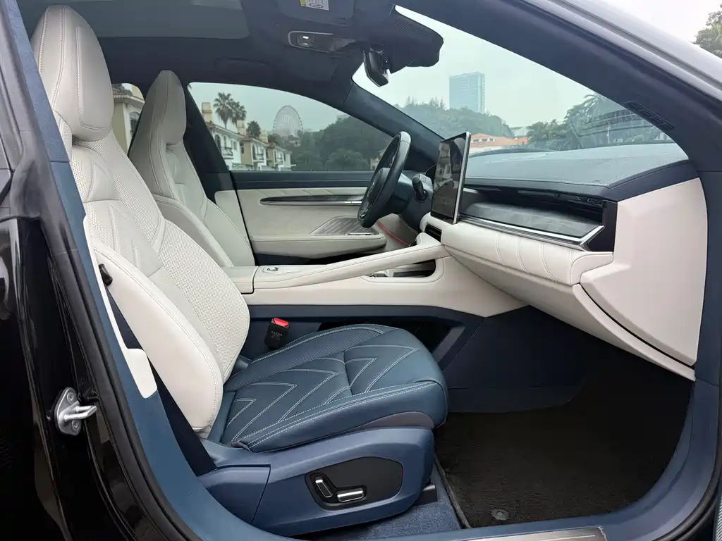 ZEEKR EXTREME KRYPTON 001