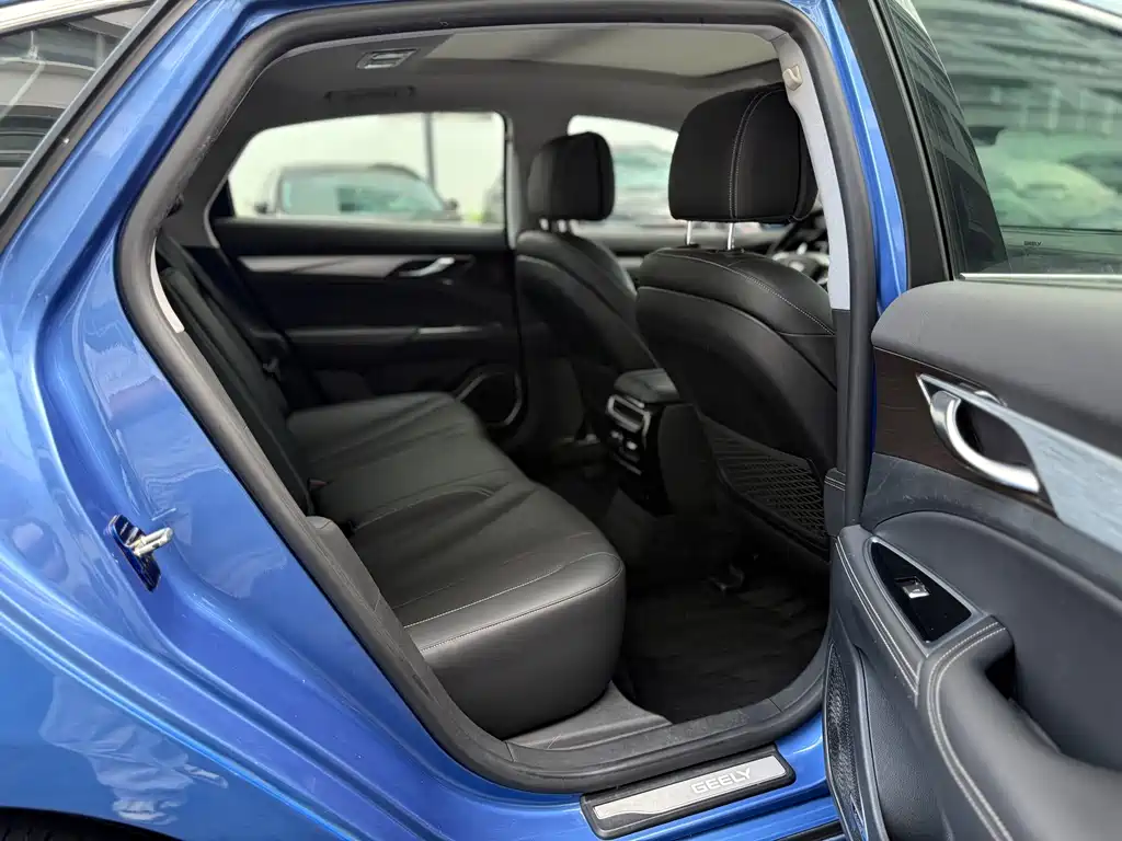 Geely Borui Hybrid — миниатюра 10