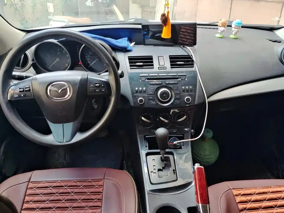 Mazda 3 Xingcheng — миниатюра 12