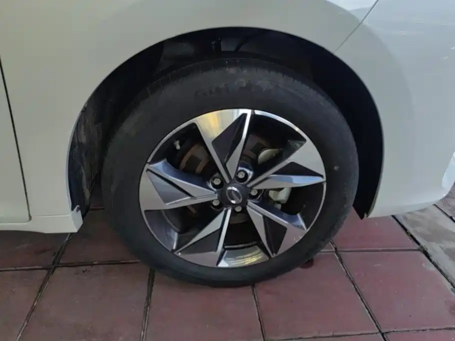 GAC Motor Trumpchi M6 — миниатюра 6