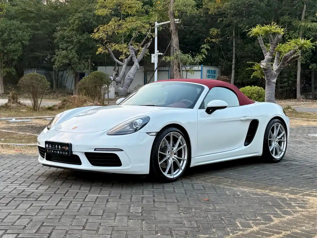 PORSCHE 718