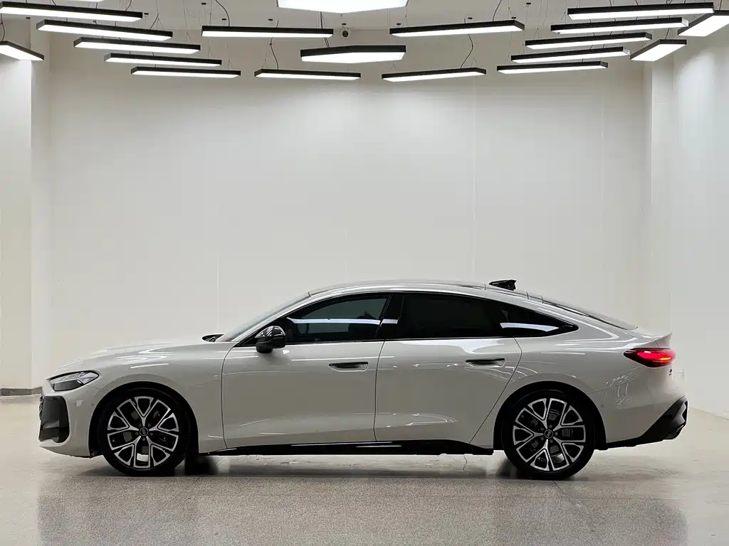 Audi A5L Sportback — миниатюра 4