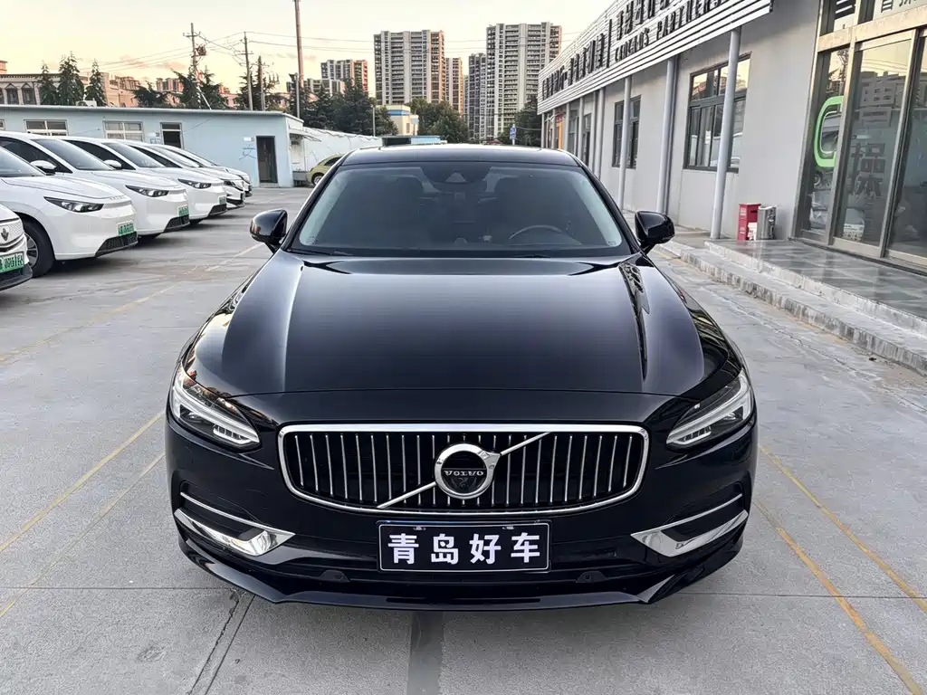 Volvo S90 — миниатюра 2