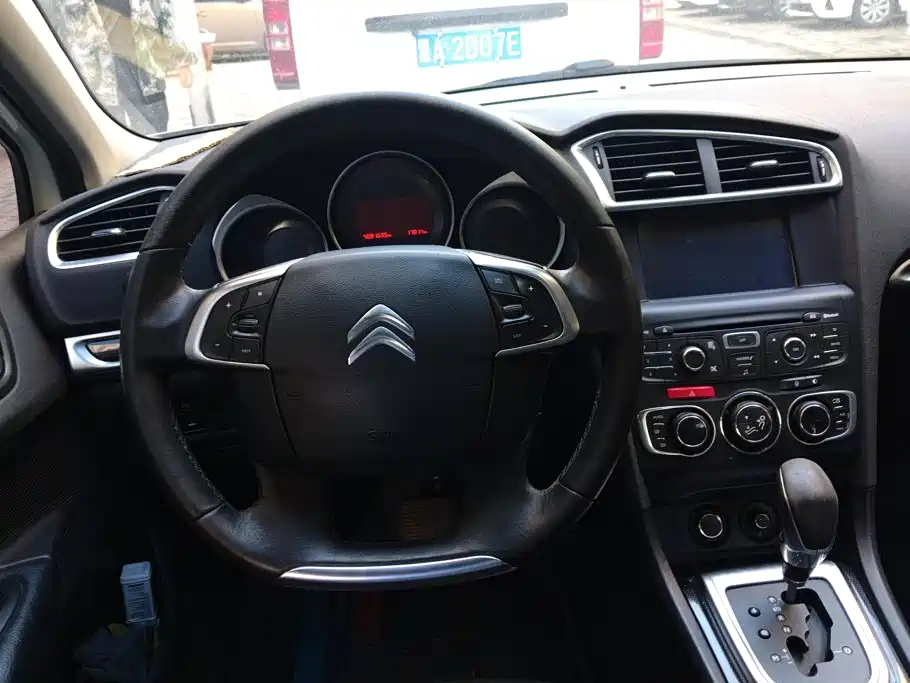 Citroen C4L — миниатюра 15