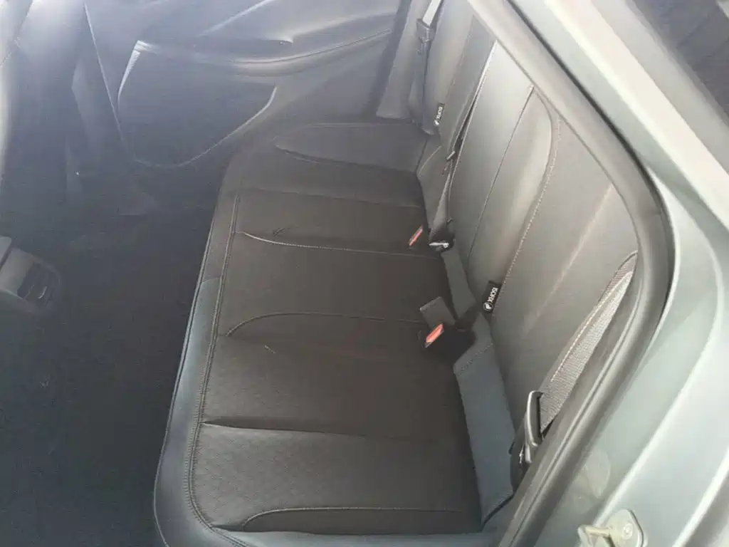 Buick Verano — миниатюра 17