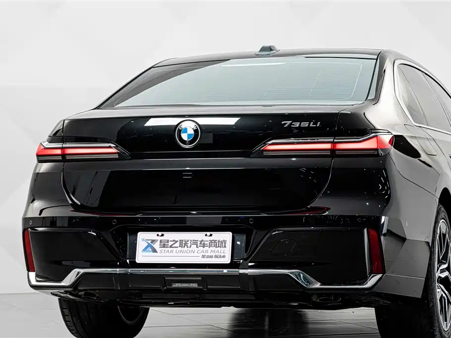 BMW 7 Series — миниатюра 7