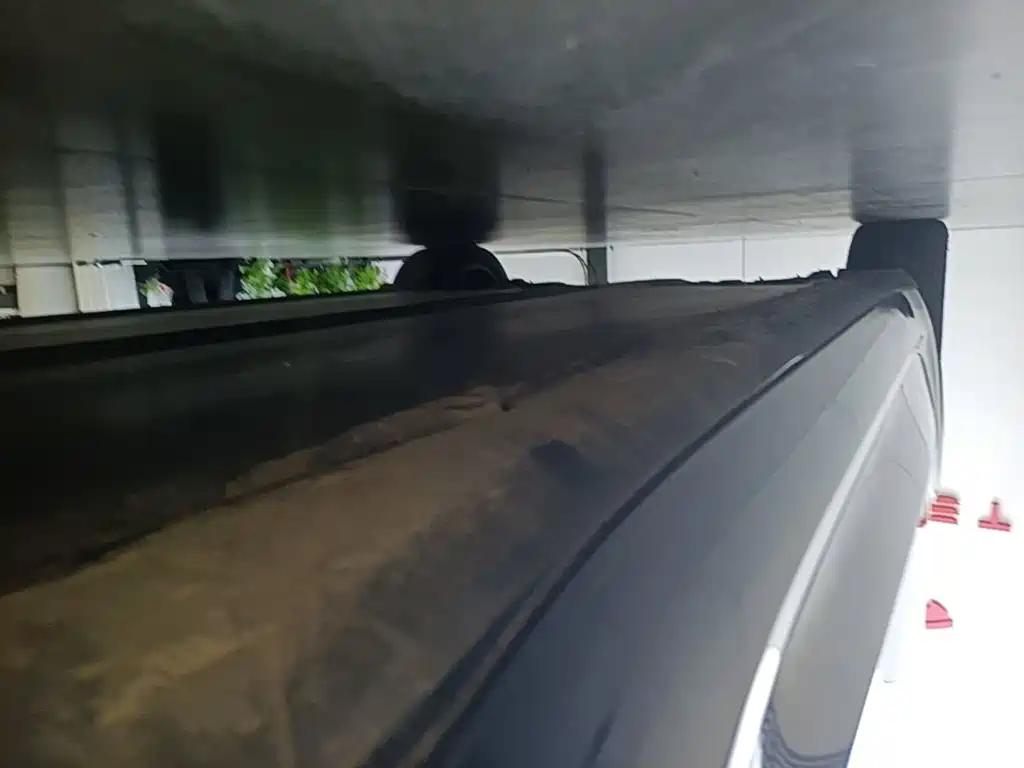 Tesla Model 3 — миниатюра 21