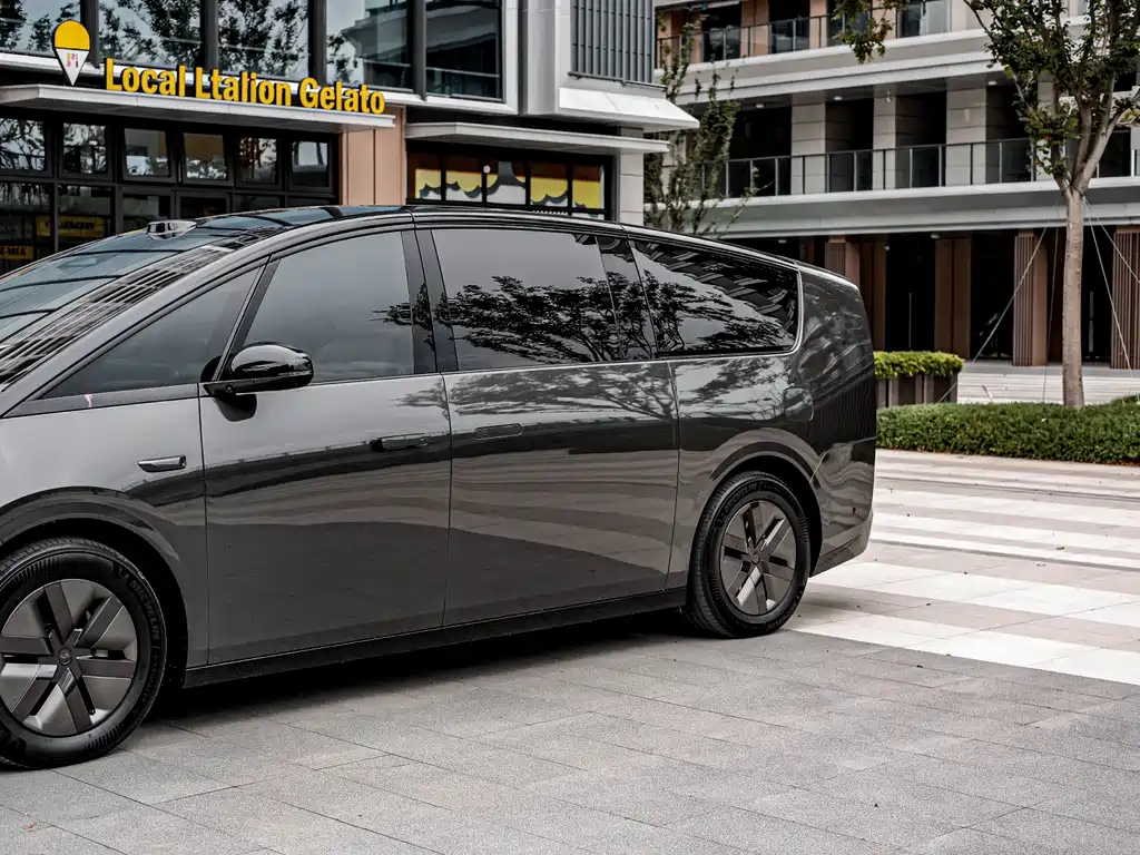 Li Auto Li MEGA — миниатюра 7