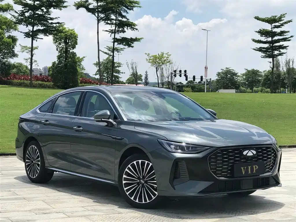 CHERY FENGYUN A8L
