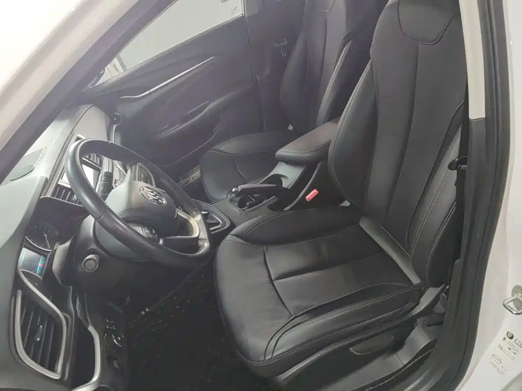Buick Excelle — миниатюра 15