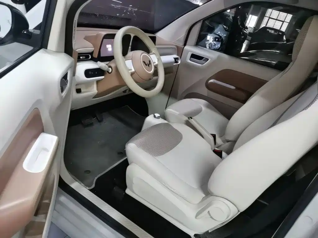 Wuling MINIEV — миниатюра 16
