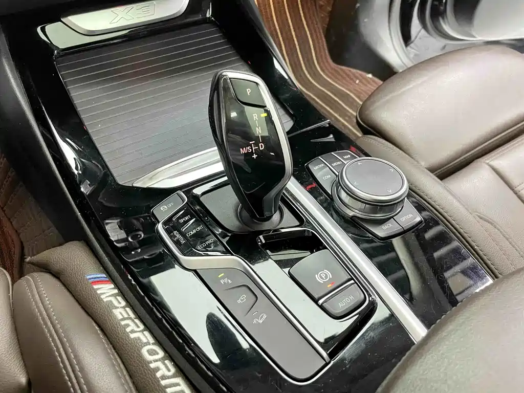 BMW X3 — миниатюра 11