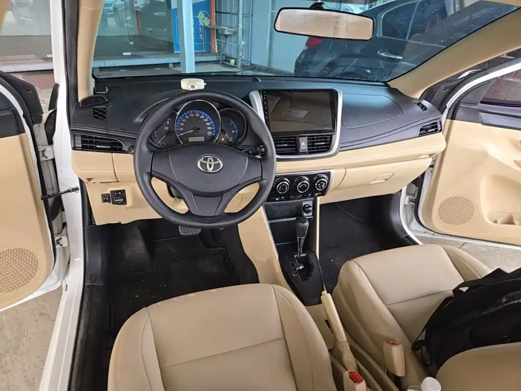 Toyota Vios FS — миниатюра 10