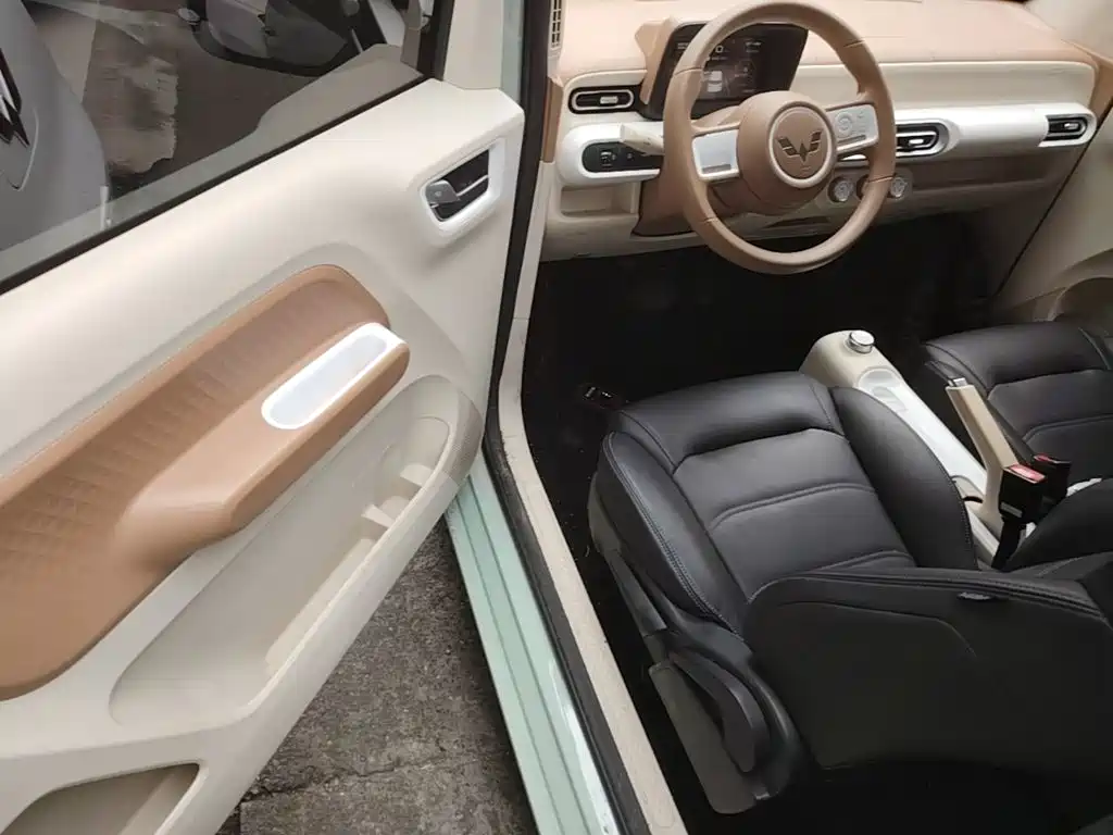 Wuling MINIEV — миниатюра 16