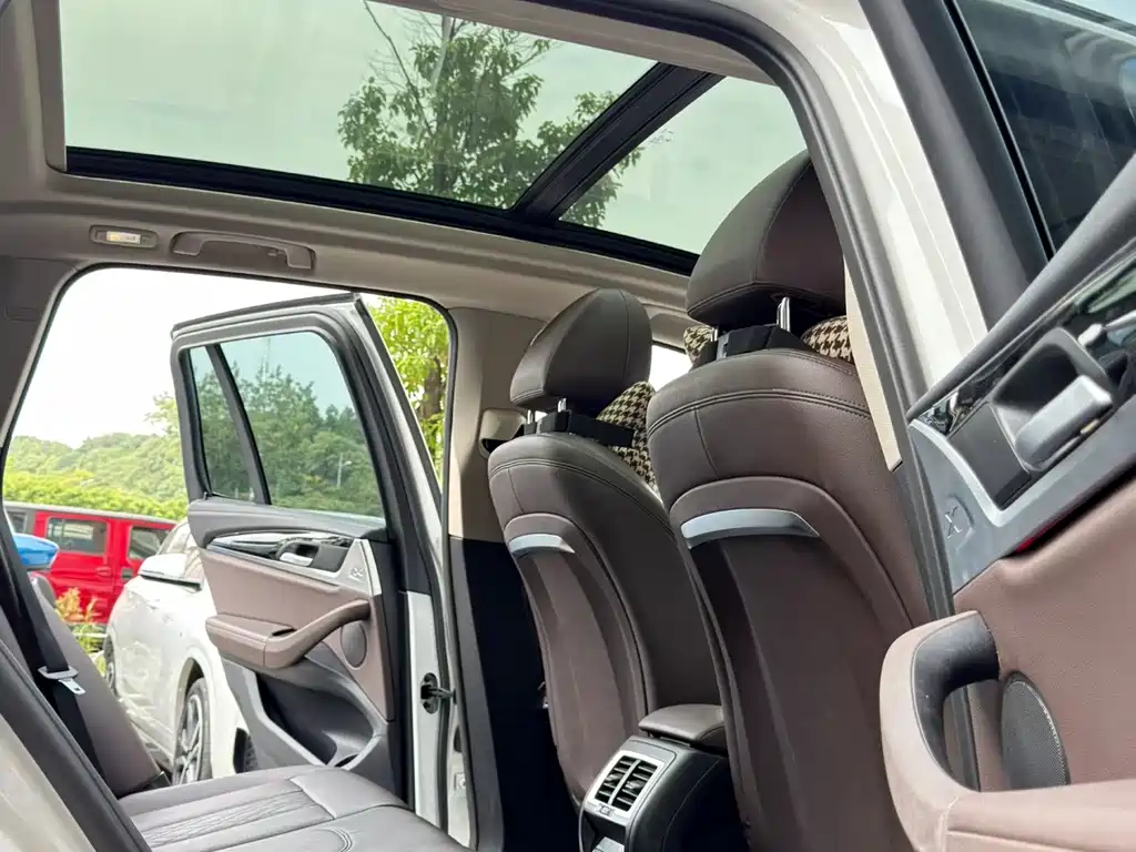 BMW X3 — миниатюра 7