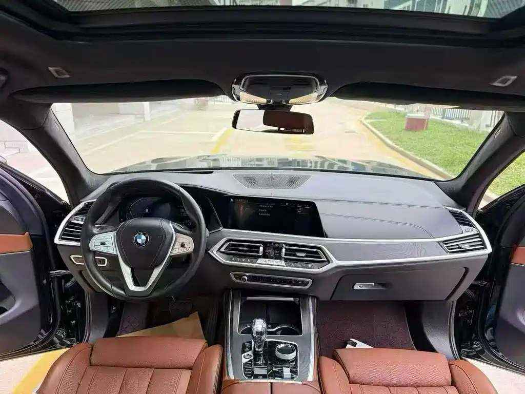 BMW X7 2022 xDrive40i Premium Luxury