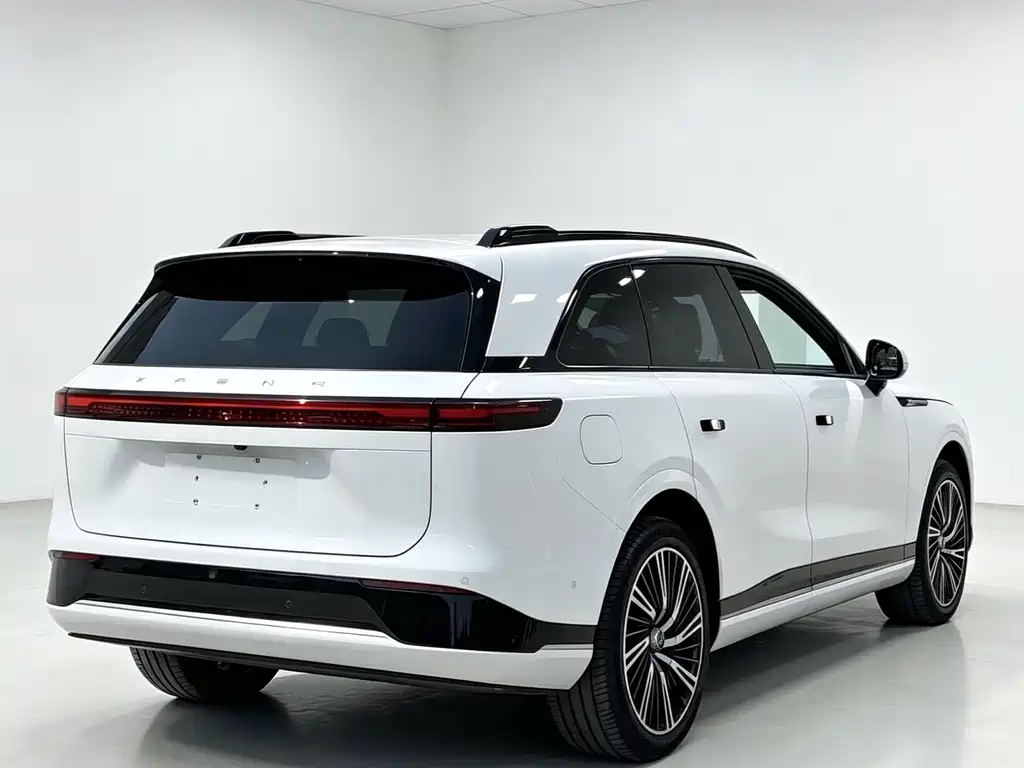 XPeng G9 — миниатюра 7
