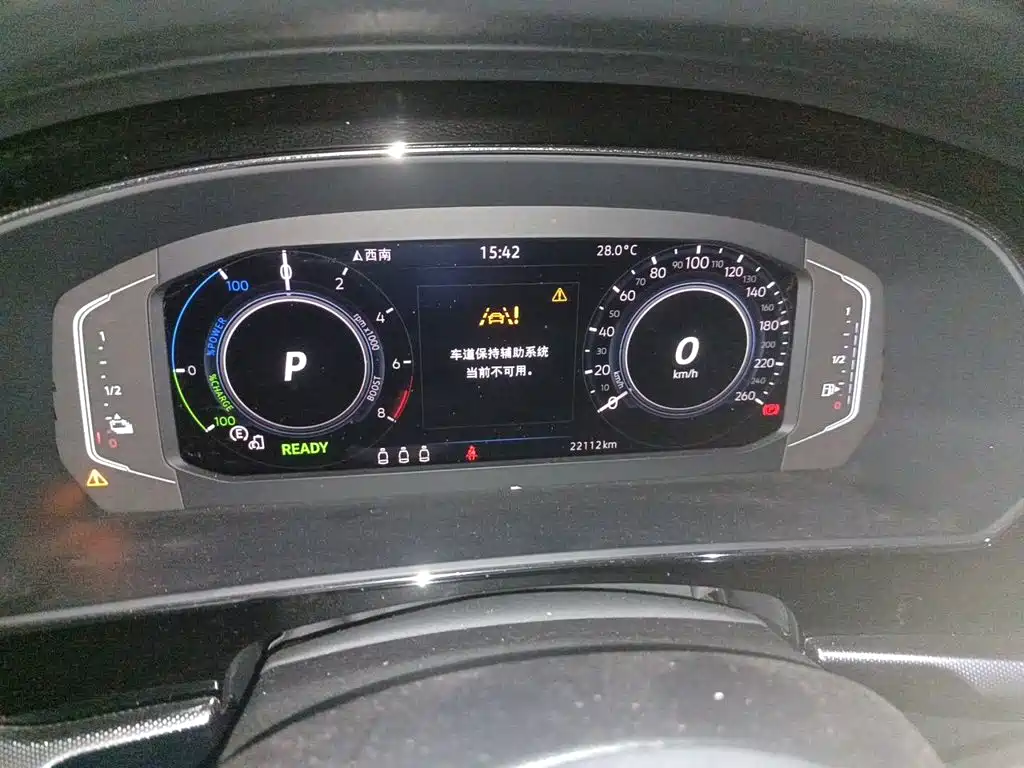Volkswagen Passat PHEV — миниатюра 20