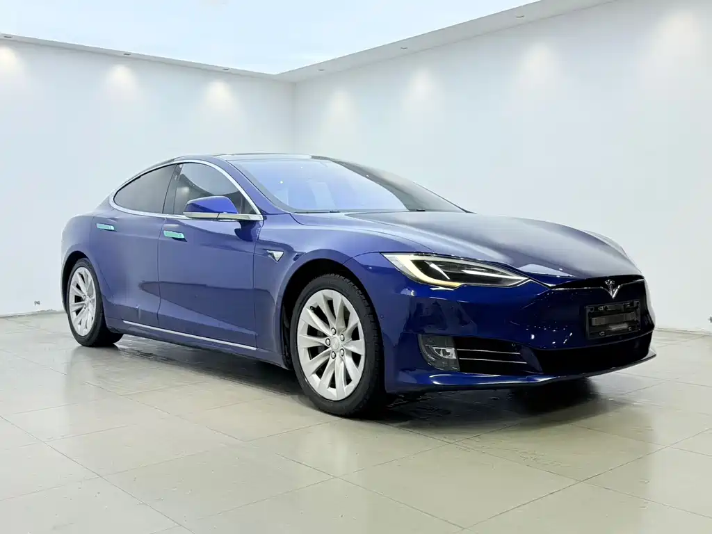 Tesla Model S — миниатюра 3