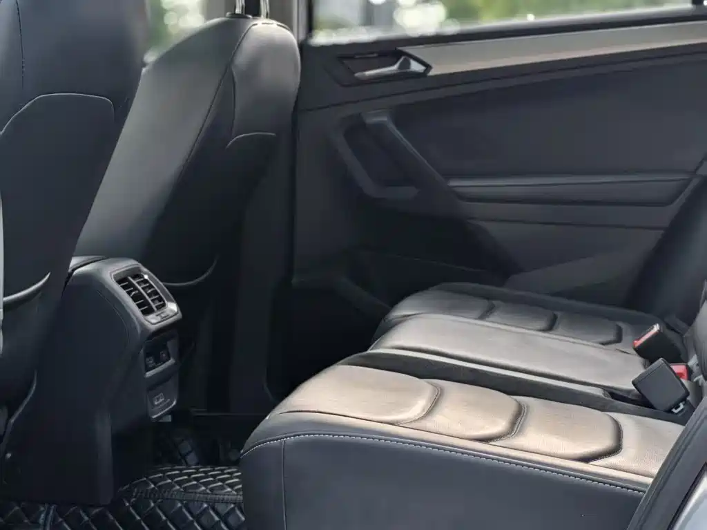 Volkswagen Tiguan L — миниатюра 11