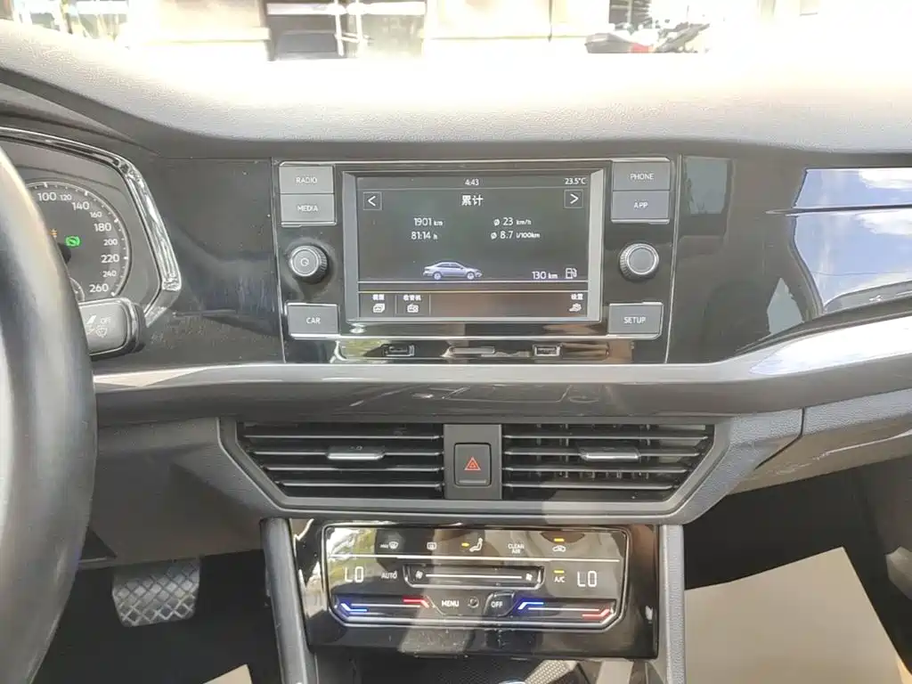 Volkswagen Bora — миниатюра 13