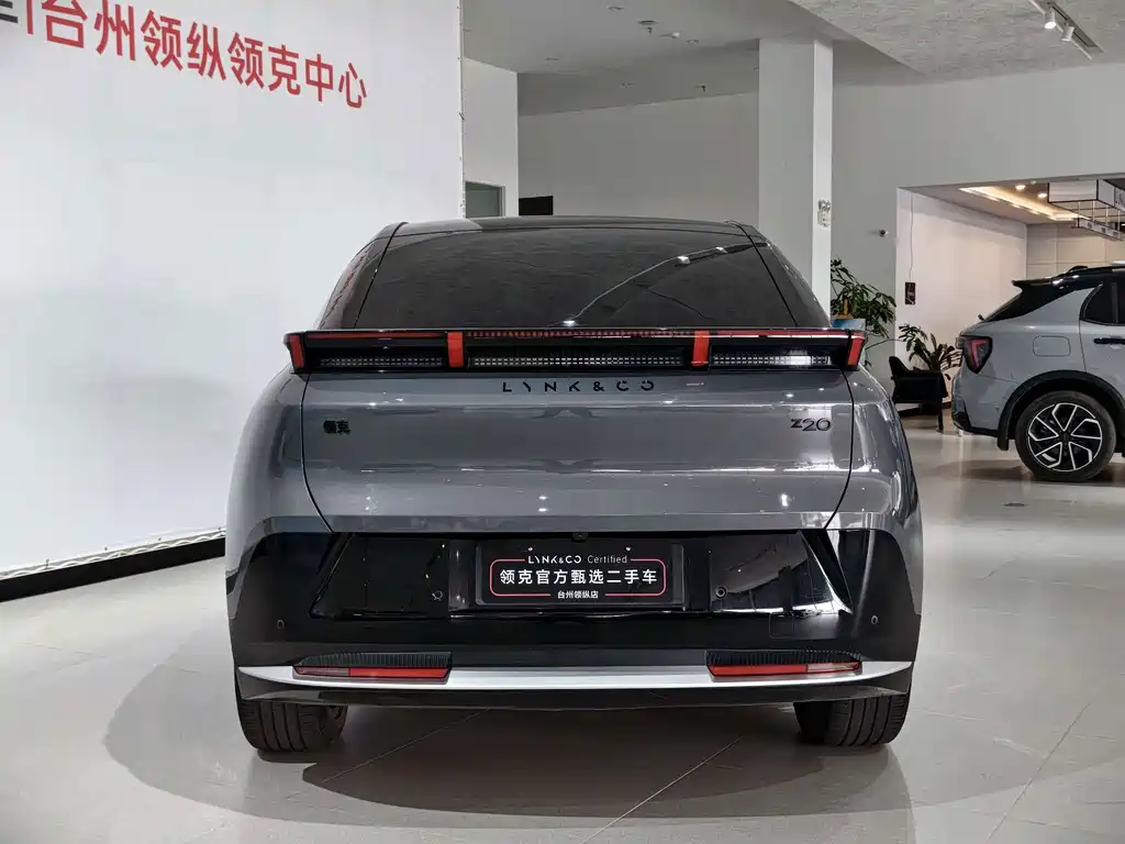 Lynk & Co 20 — миниатюра 7