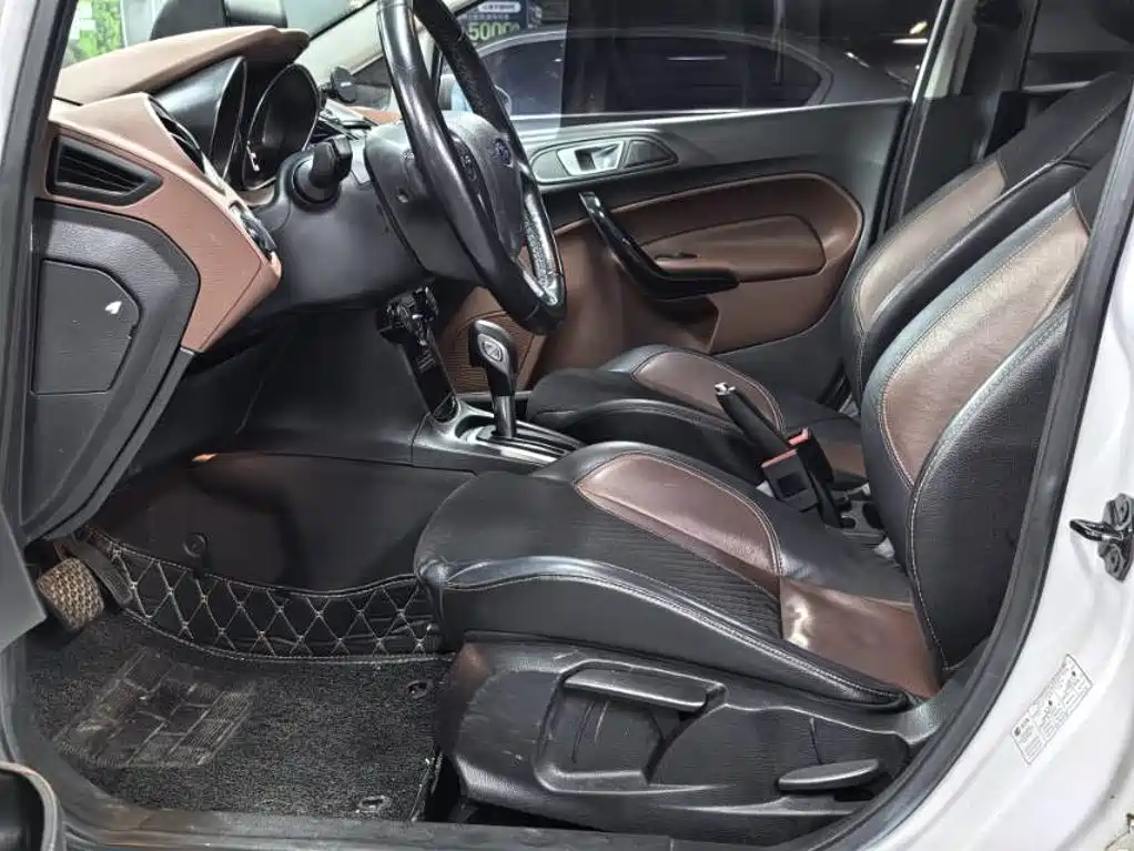 Ford Fiesta — миниатюра 5