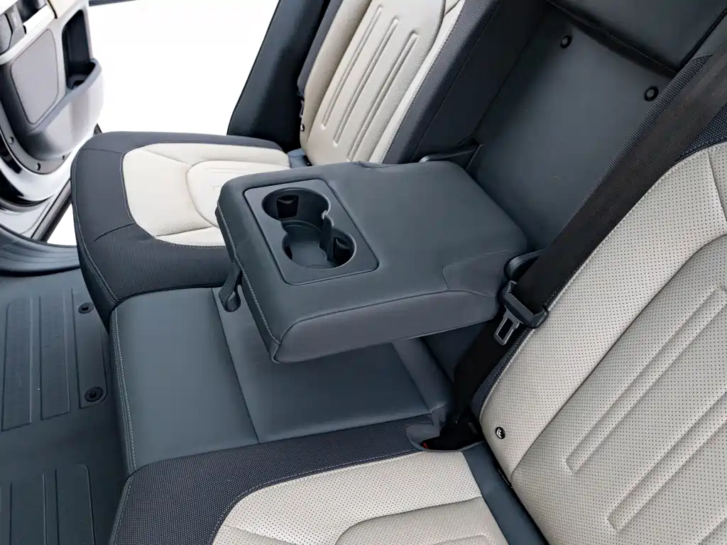Land Rover Defender — миниатюра 11
