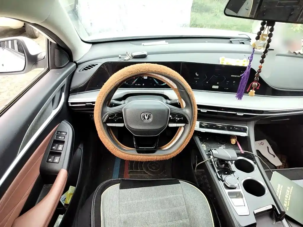 Changan Eado — миниатюра 6