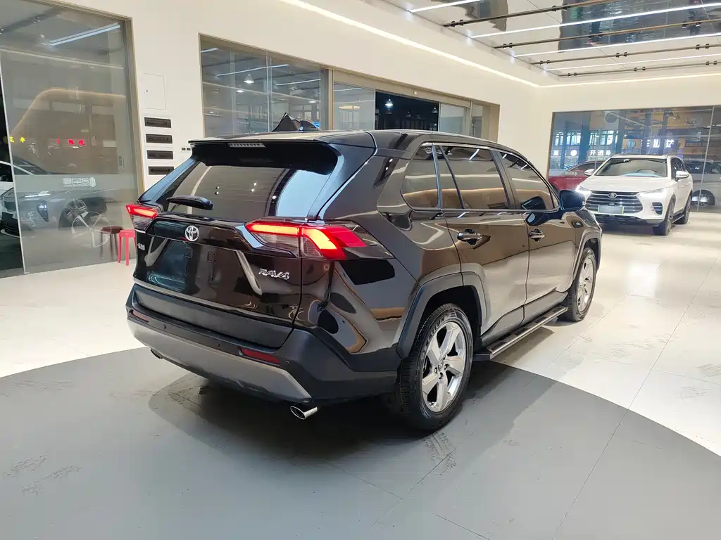 TOYOTA RAV4 RONGFANG