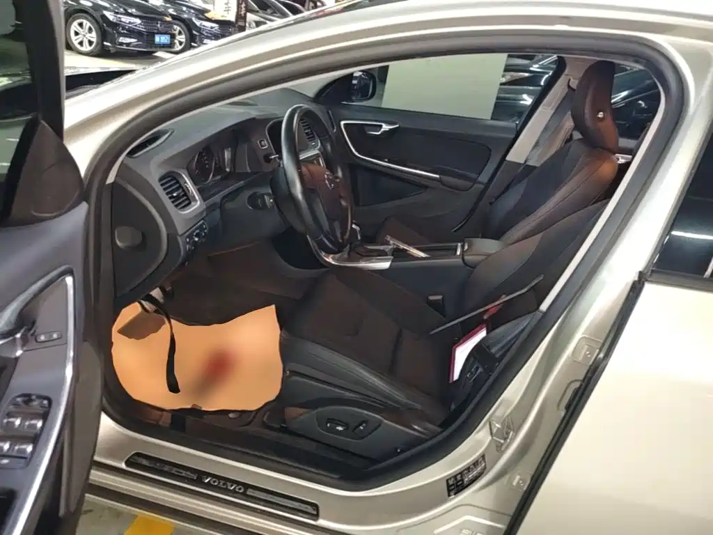 Volvo S60 — миниатюра 15