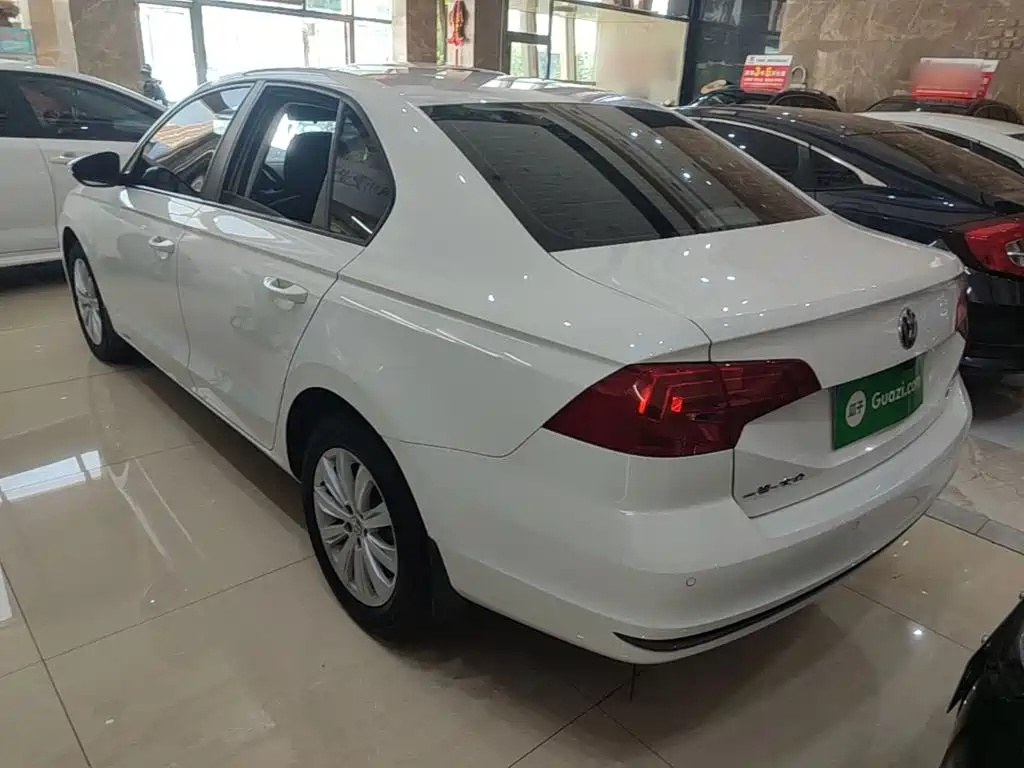 Volkswagen Bora — миниатюра 5