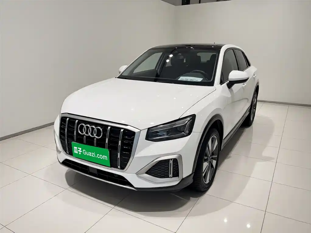 Audi Q2L 2024