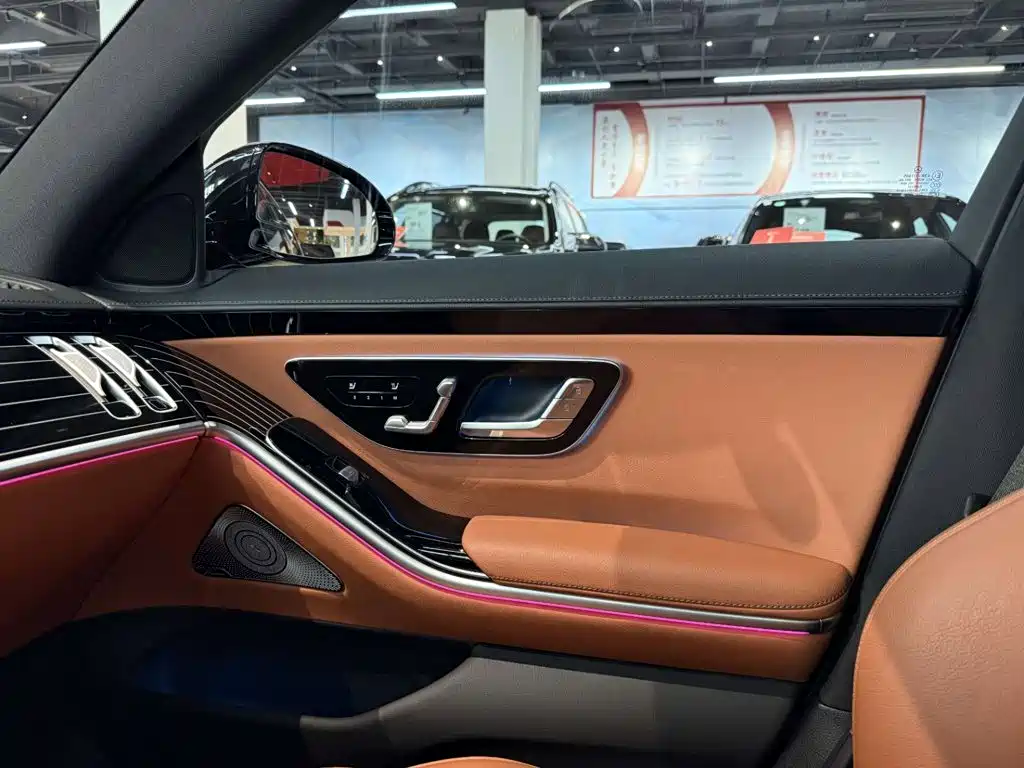 Mercedes-Benz S-Class — миниатюра 35