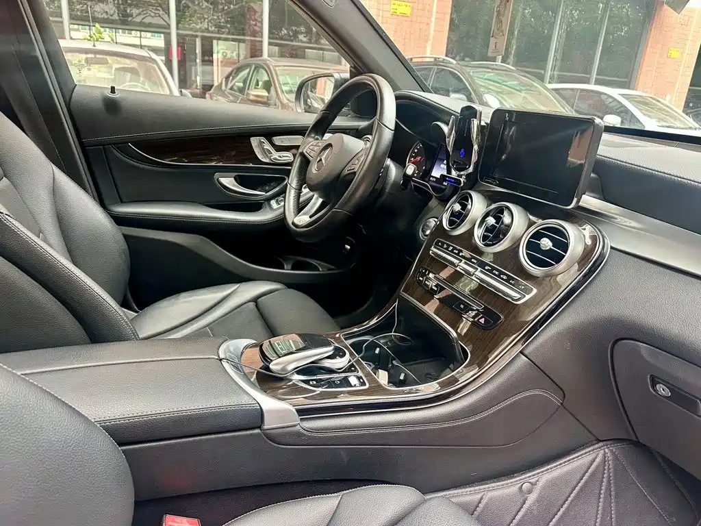 Mercedes-Benz GLC — миниатюра 7