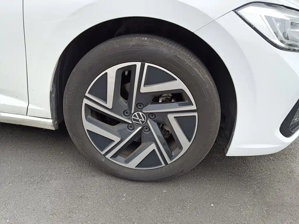 Volkswagen Sagitar — миниатюра 24