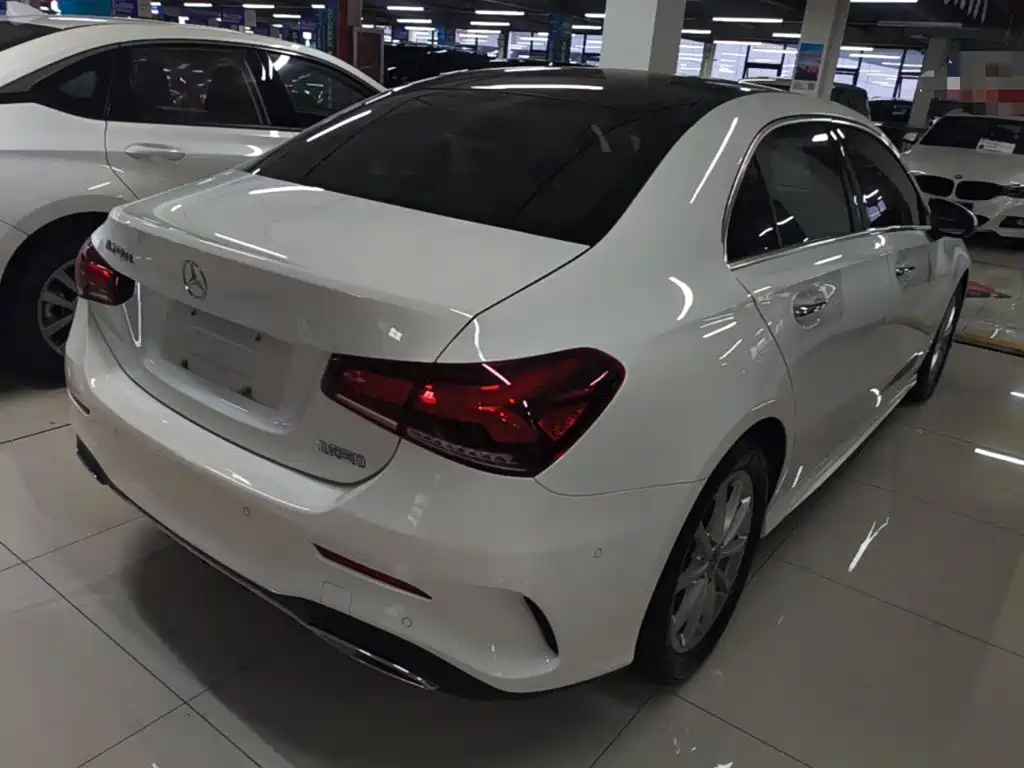 Mercedes-Benz A-Class — миниатюра 7