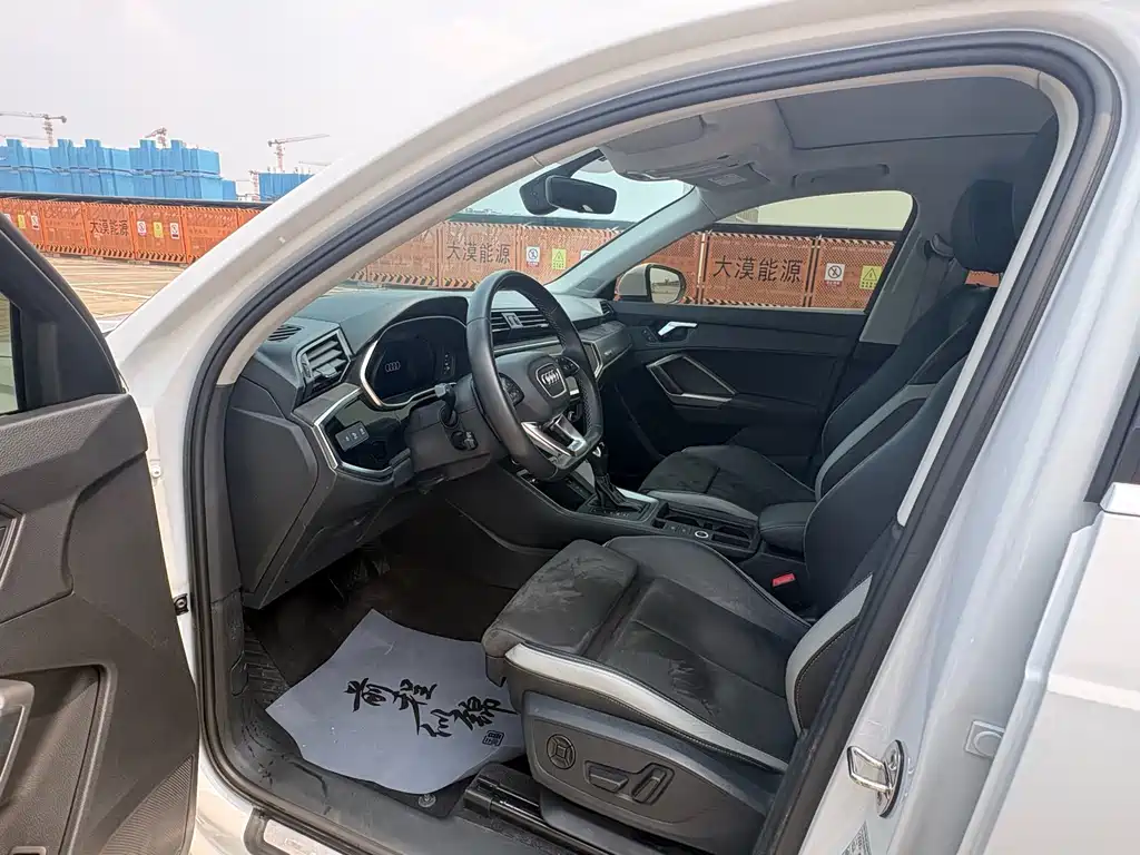 Audi Q3 2022 35 TFSI Fashion