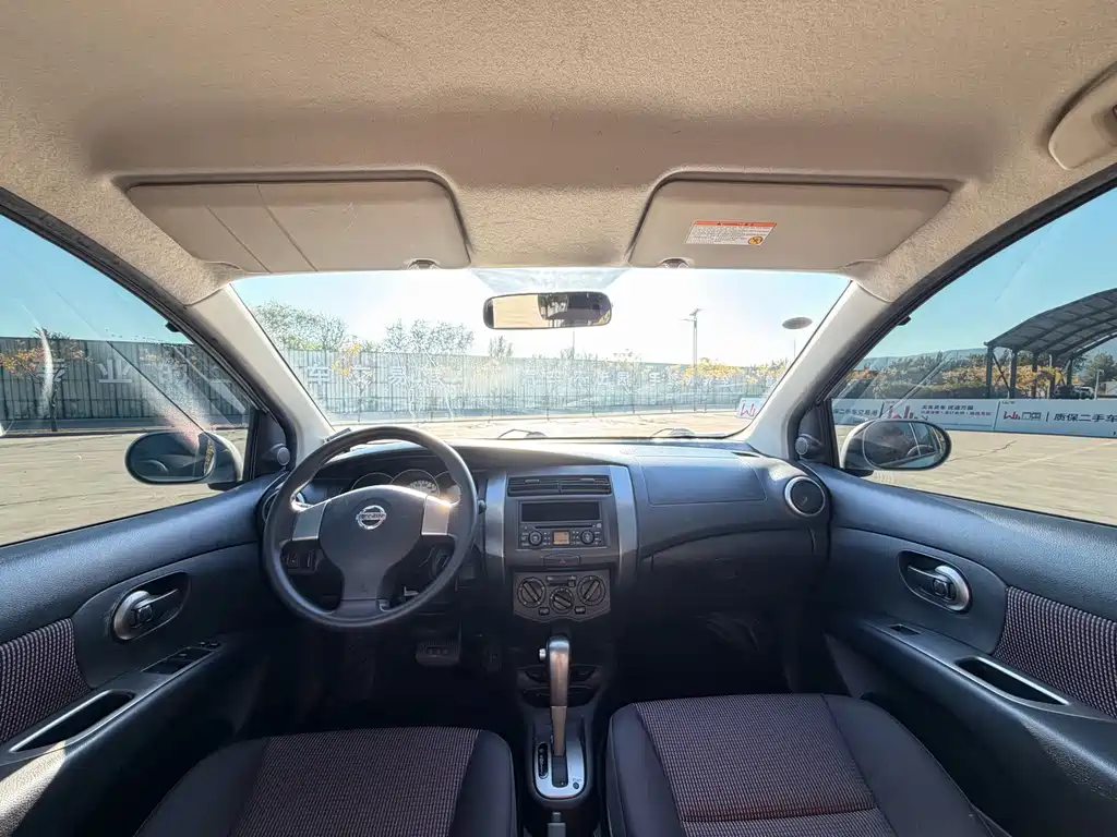 Nissan Livina — миниатюра 14