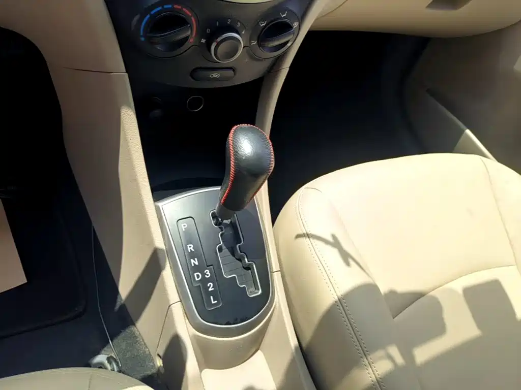 Hyundai Verna — миниатюра 14