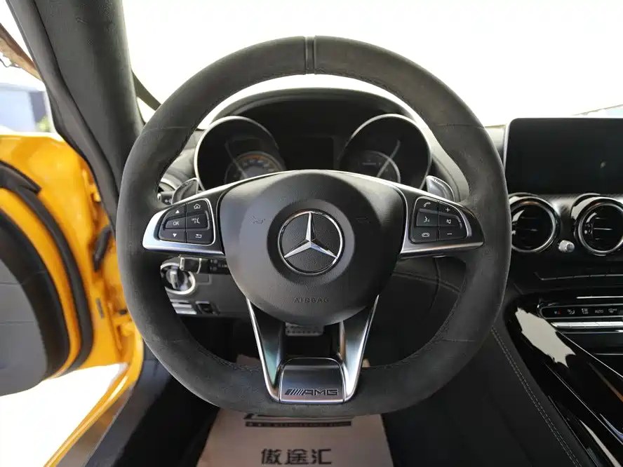 Mercedes-Benz AMG GT — миниатюра 11