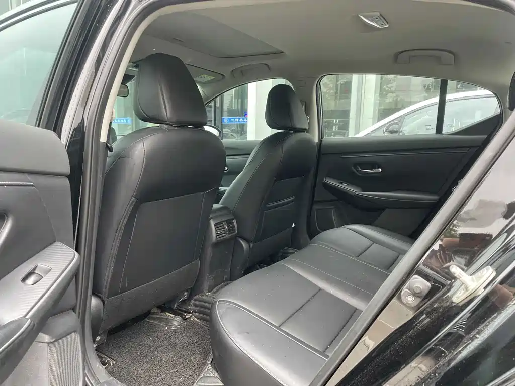 Nissan Sylphy — миниатюра 6