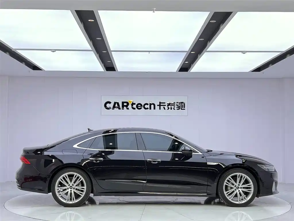 Audi A7L 2024 45 TFSI quattro