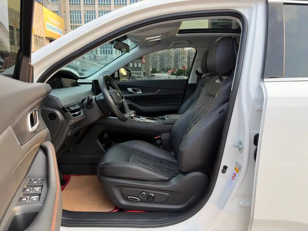 Changan UNI-K iDD — миниатюра 9